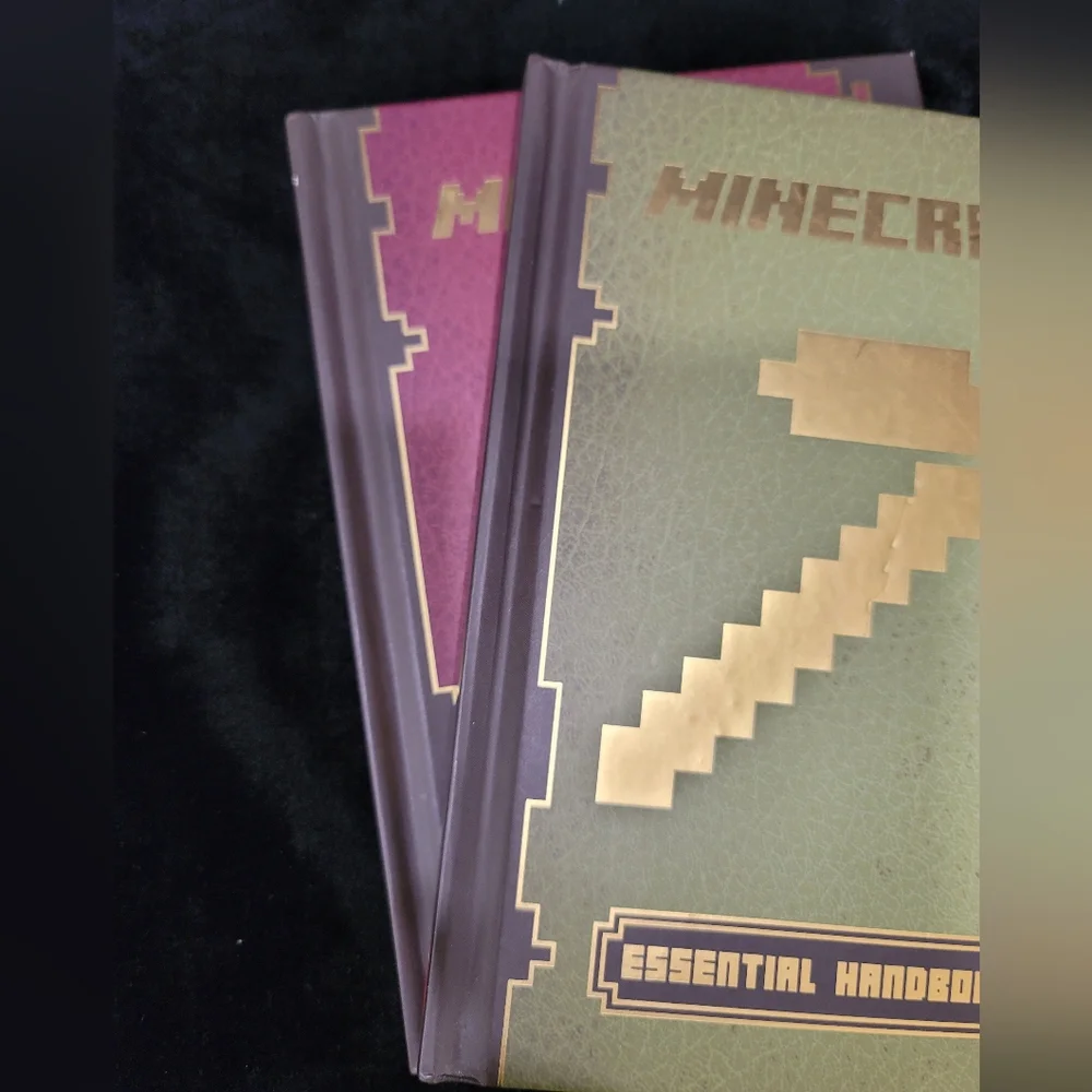 NEW MINECRAFT Hardbound Combat & Essential Handbooks